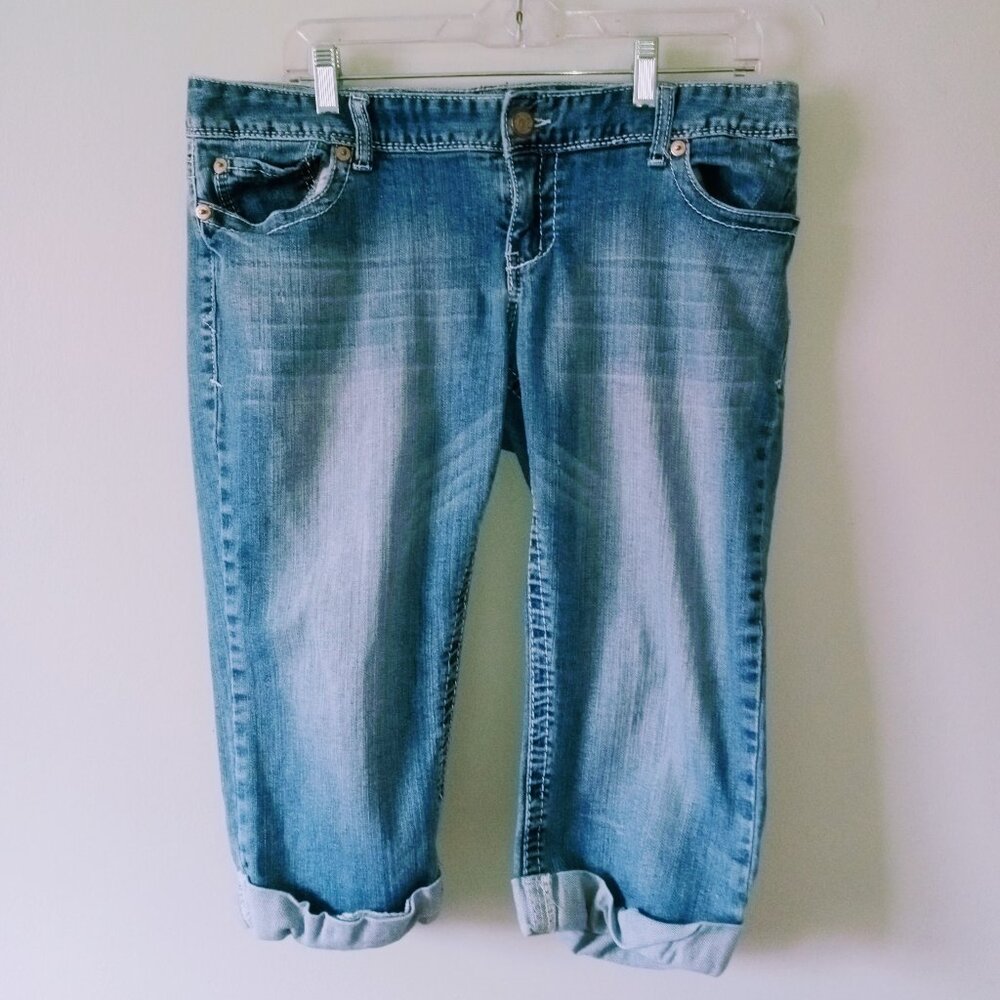Maurices Blue Jean Capris